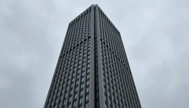 AI绘画提示词怎么发货，两种做法对比与取舍